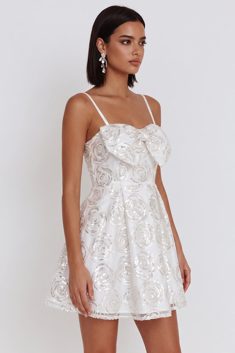 Sparkly White A-Line Spaghetti Straps Sequin Short Homecoming Dress with Bow