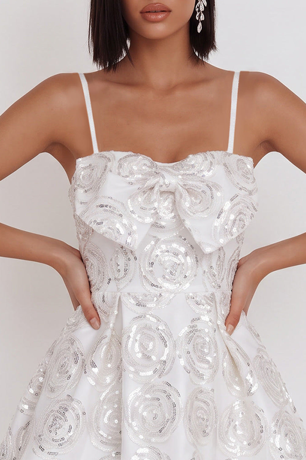 Sparkly White A-Line Spaghetti Straps Sequin Short Homecoming Dress with Bow