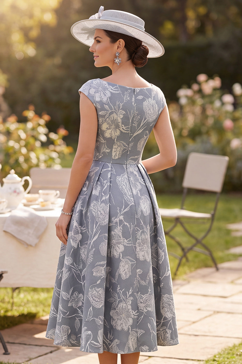 Grey A-Line Boat Neck Jacquard Ruched Midi Mother of the Bride Dress