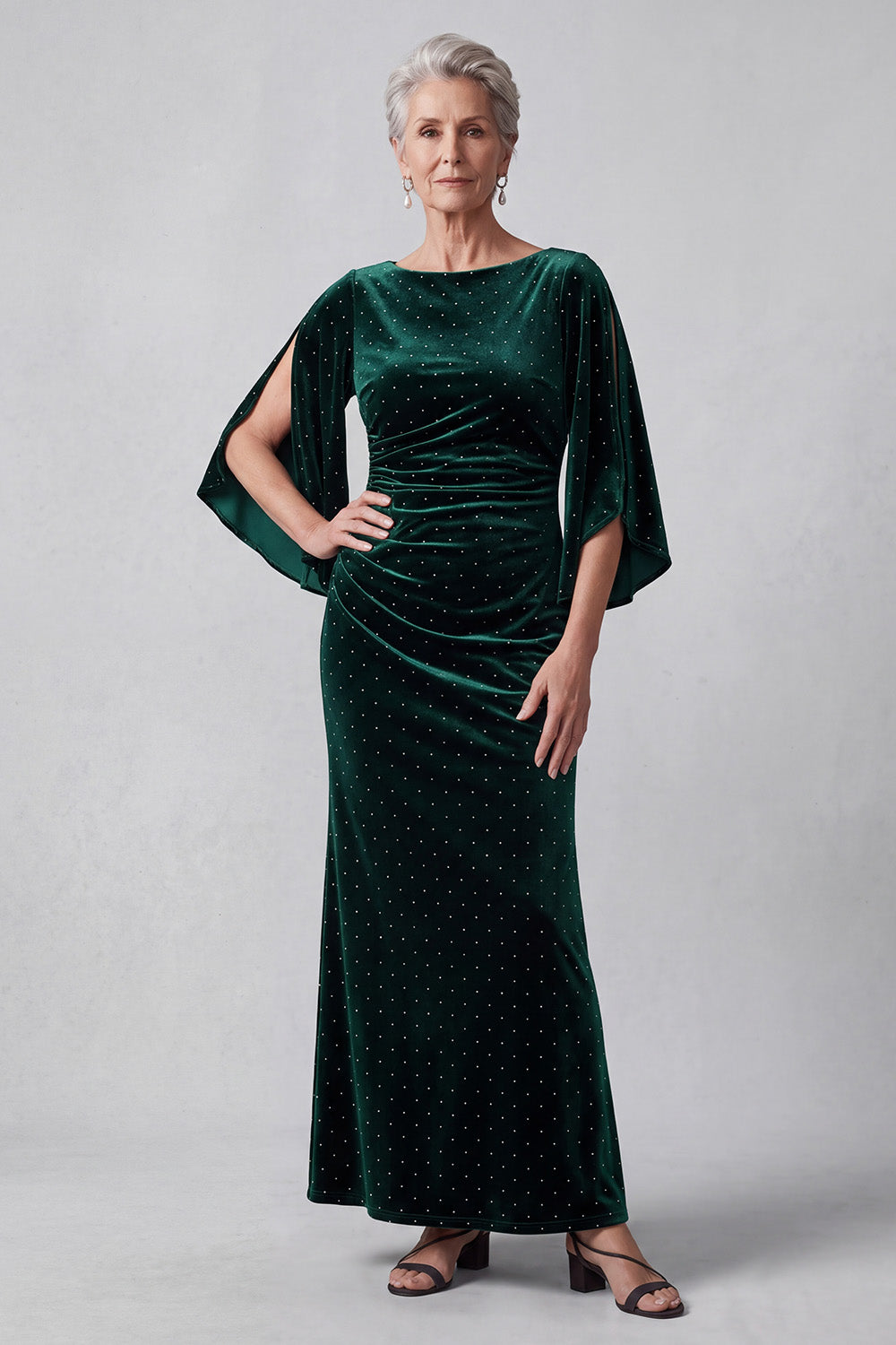 Dark Green Sheath Beaded Ruched Long Velvet Mother of the Bride Dress with Sleeves
