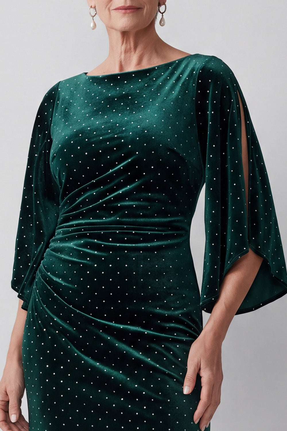 Dark Green Sheath Beaded Ruched Long Velvet Mother of the Bride Dress with Sleeves
