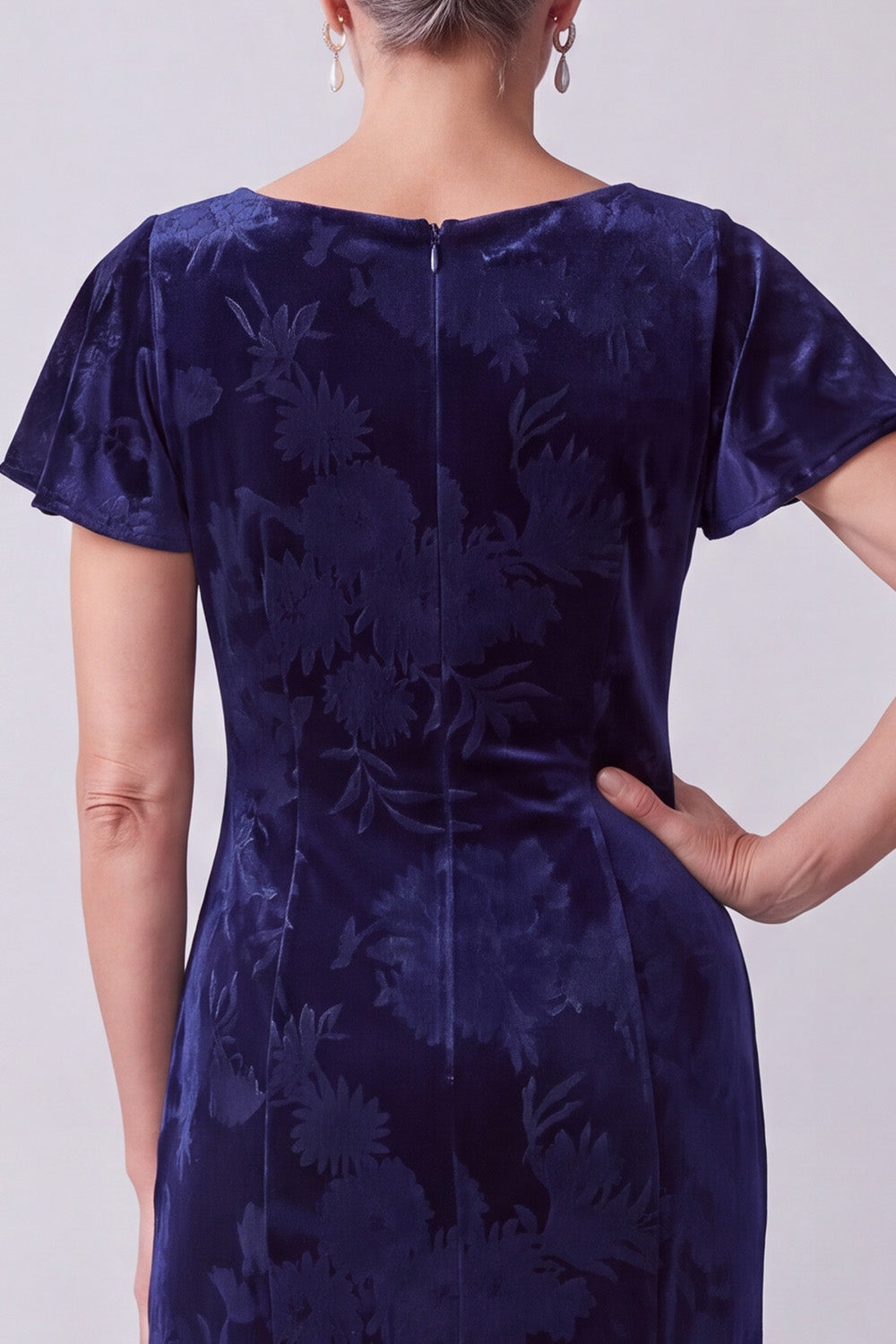 Navy Sheath Floral Velvet Long Mother of the Bride Dress with Sleeves
