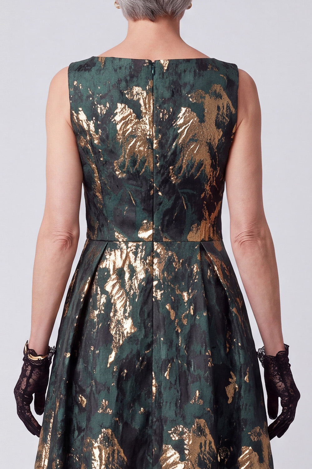 Sparkly Dark Green A-Line Boat Neck Jacquard Long Mother of the Bride Dress