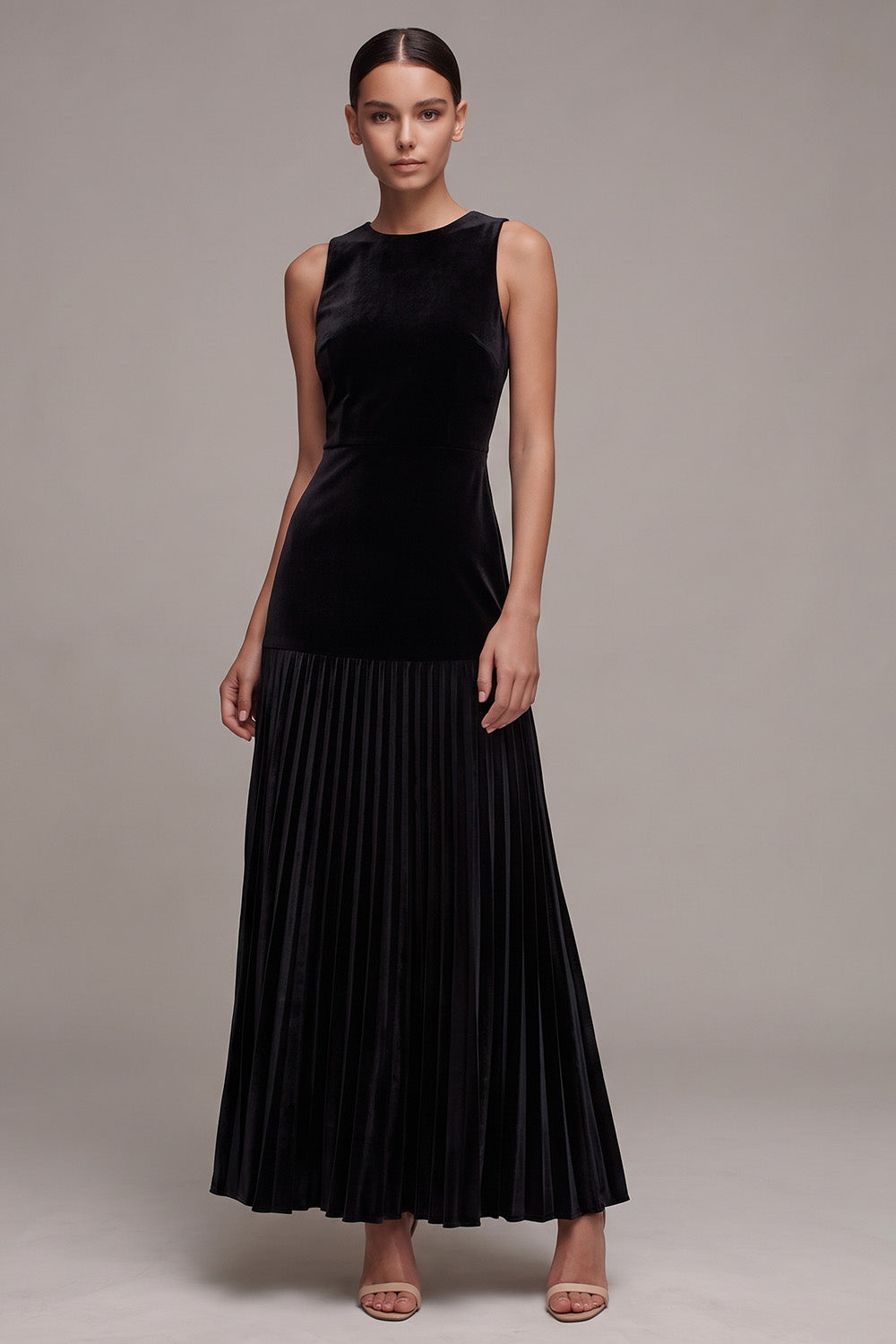 Black Velvet Round Neck Pleated A Line Maxi Holiday Party Dress
