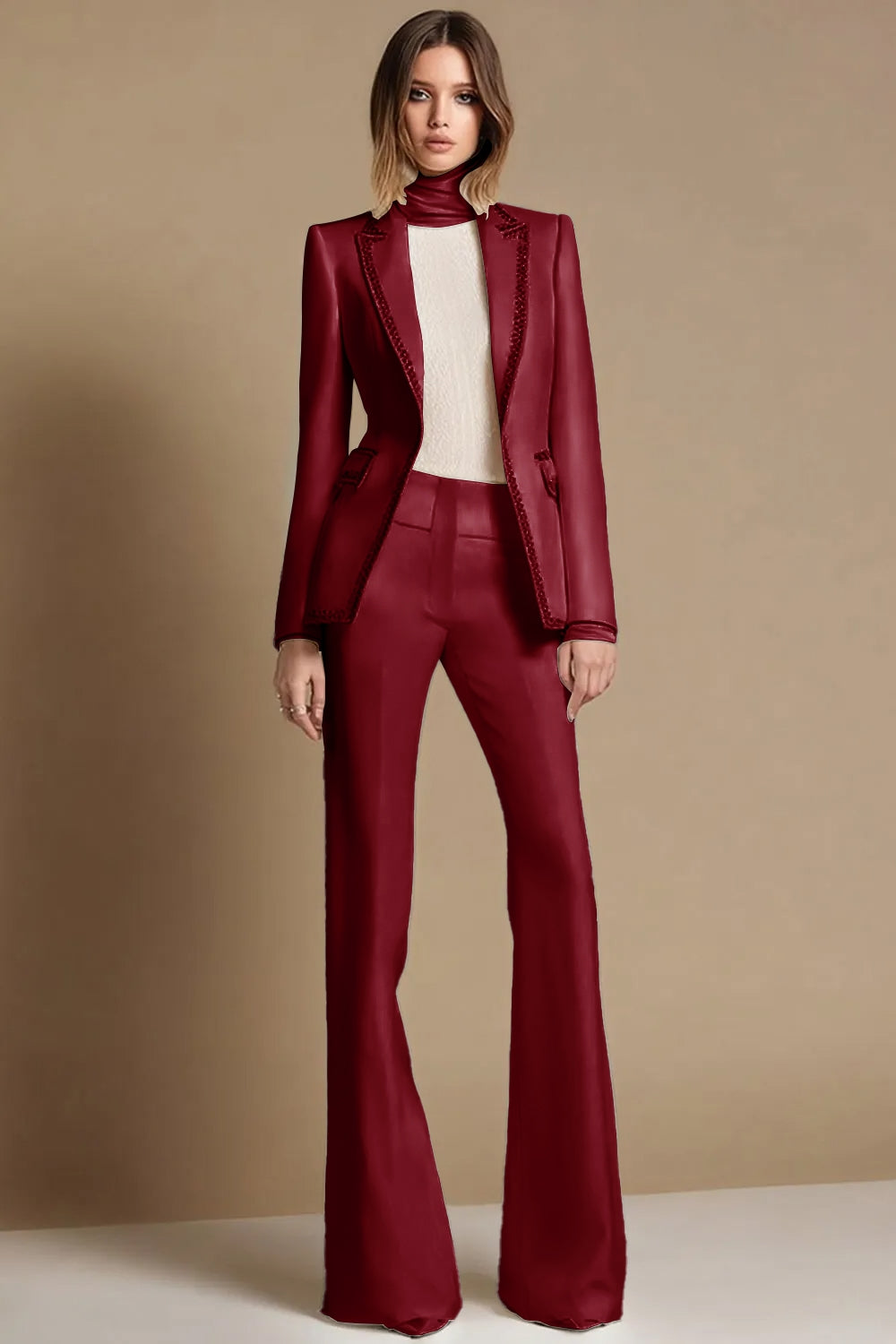 Sparkly White 2 Piece Peak Lapel Long Sleeves Prom Suits with Beading