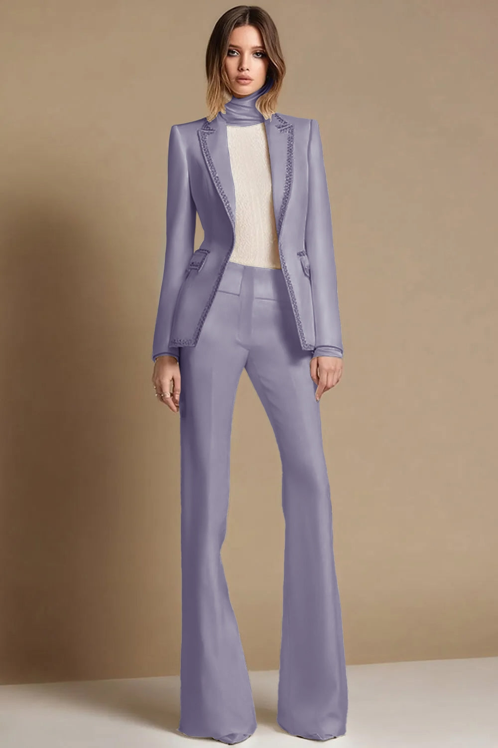 Sparkly White 2 Piece Peak Lapel Long Sleeves Prom Suits with Beading