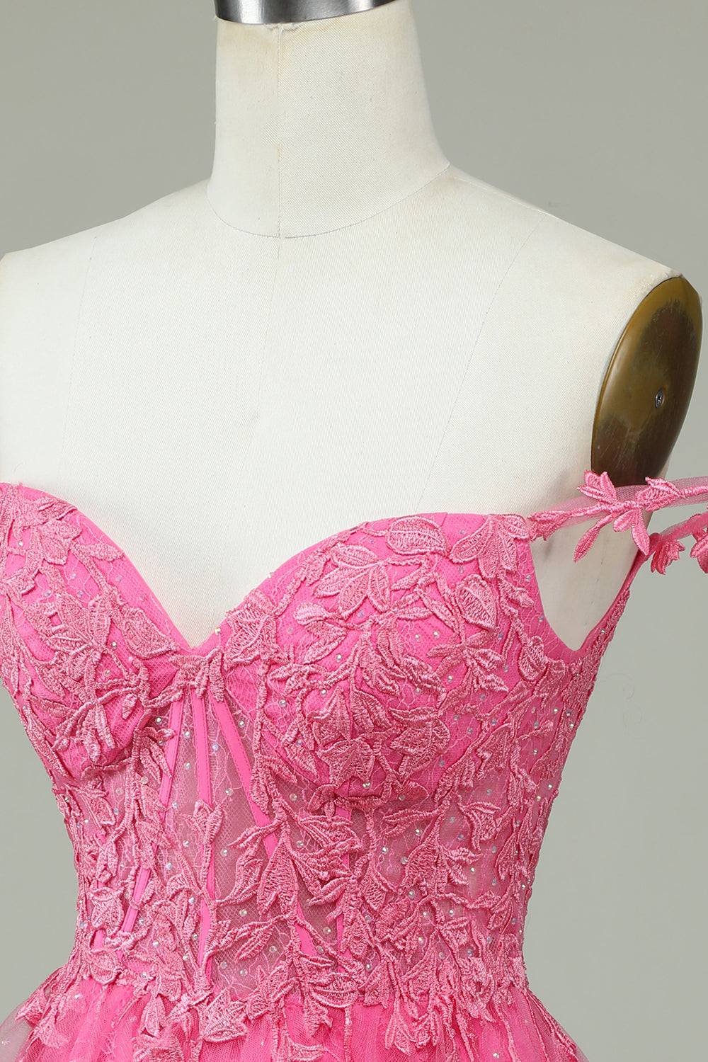 Pink Spaghetti Straps Short Homecoming Dress with Appliques