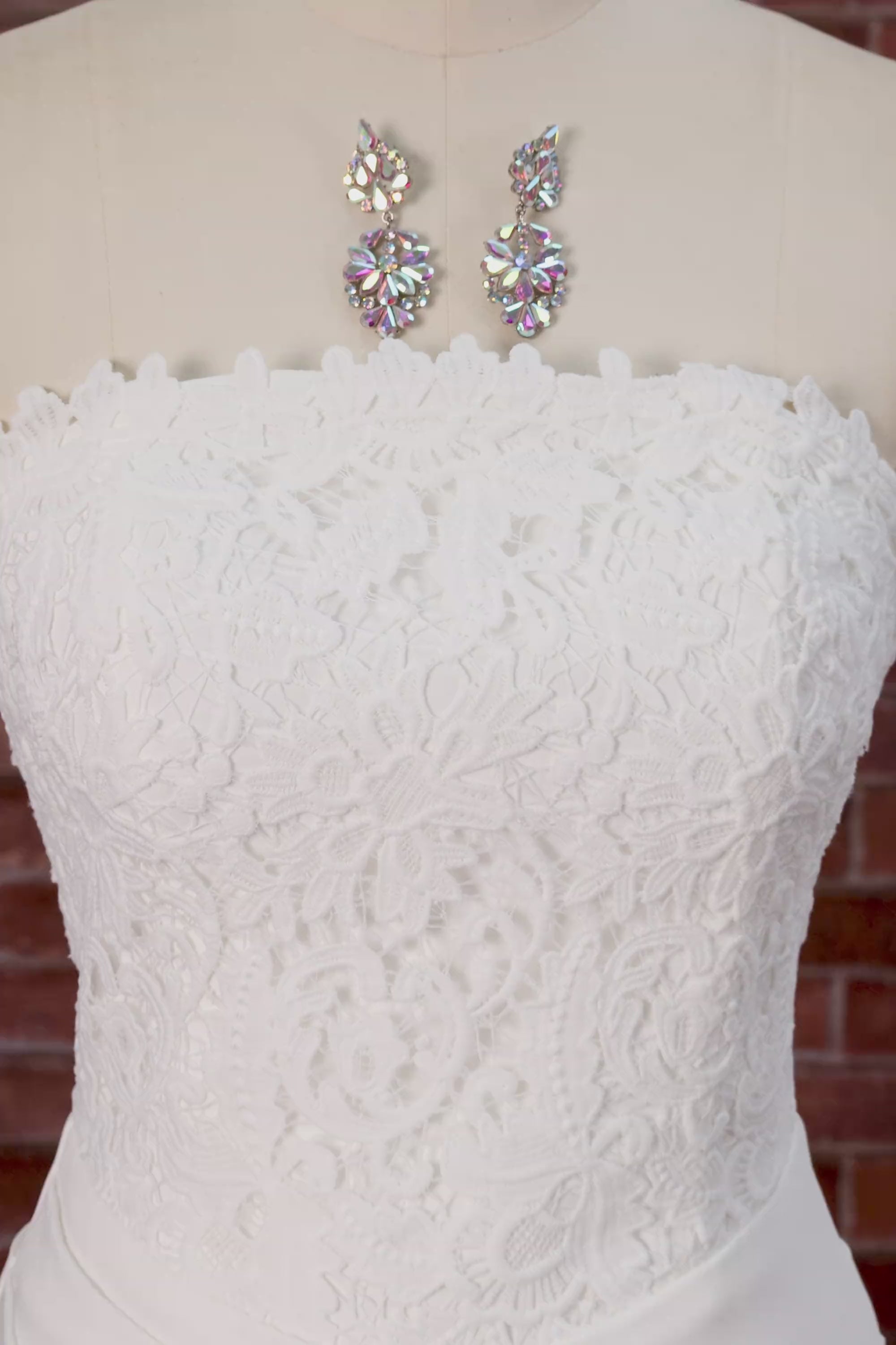White Lace Strapless Ruched Tight Short Corset Graduation Dress