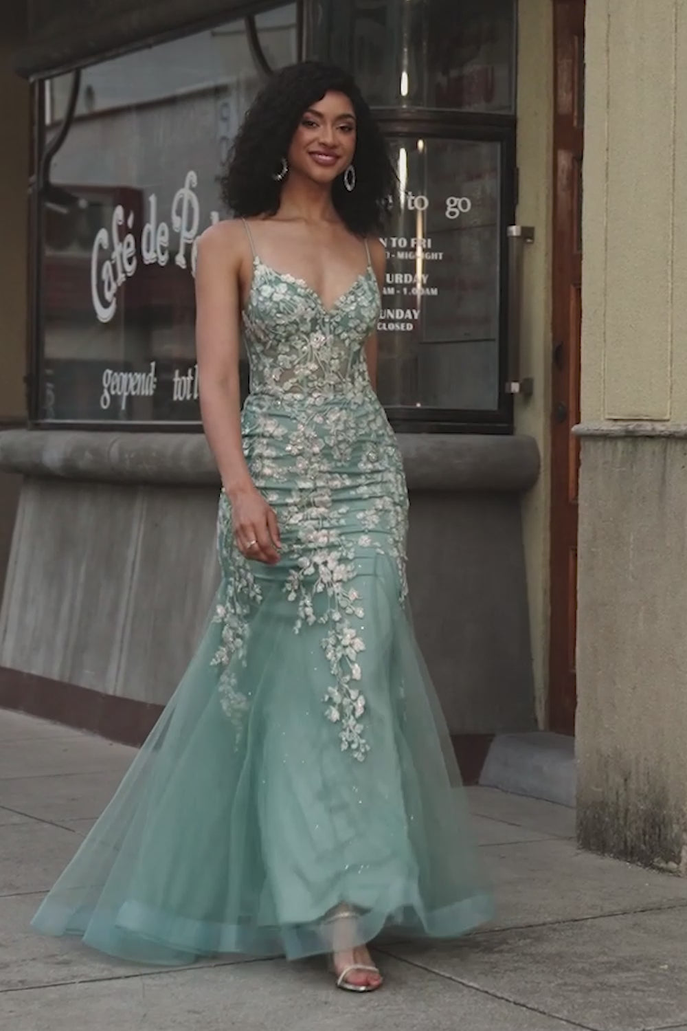Stunning Mermaid Spaghetti Straps Light Green Corset Prom Dress with Appliques