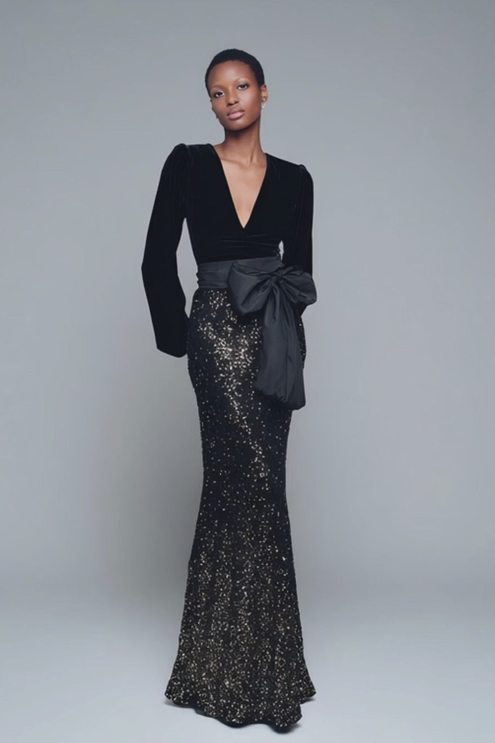 Sparkly Black Sequins V-Neck Long Sleeves Holiday Party Dress with Bow