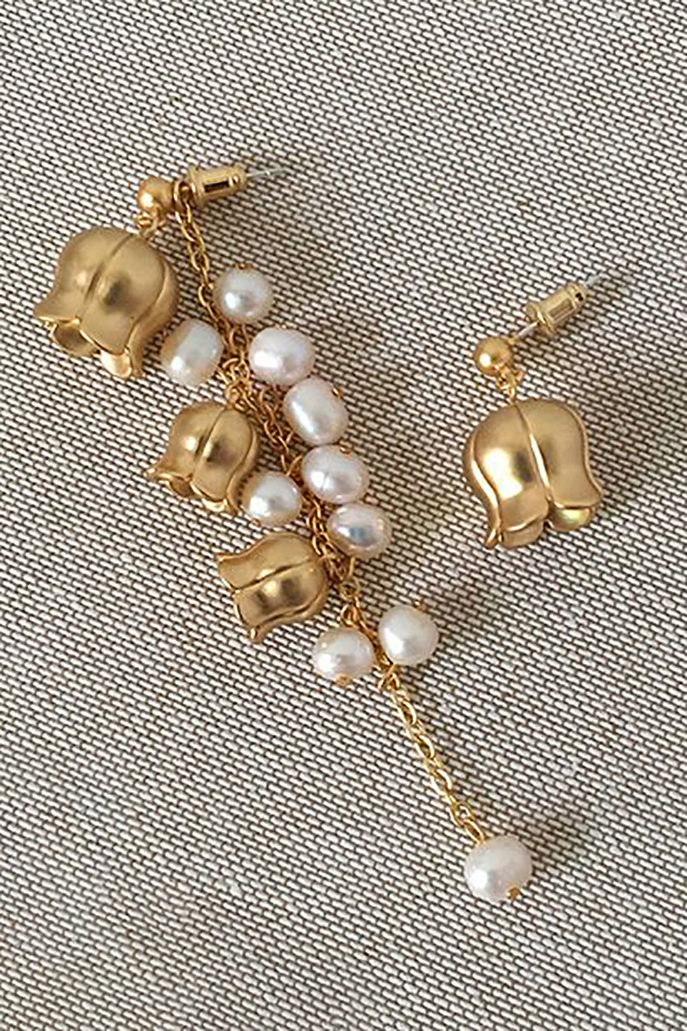 Golden Flowers Pearl Asymmetrical Earrings