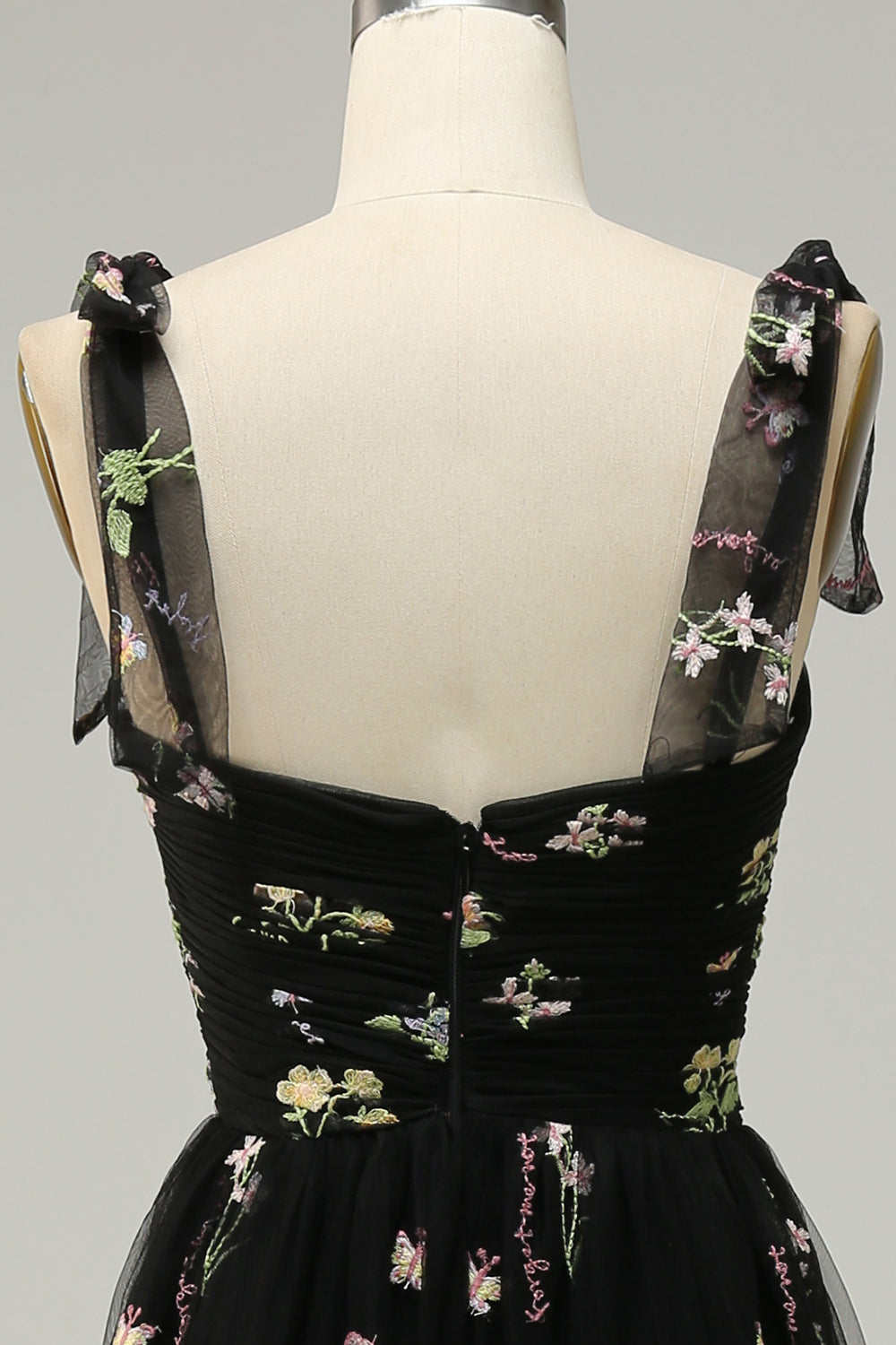 Black Long Prom Dress With Embroidery