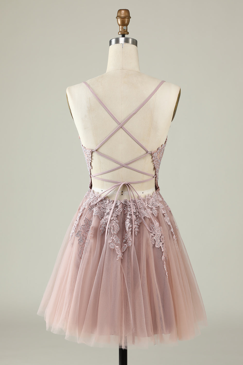 Spaghetti Straps Tulle Light Purple Short Homecoming Dress with Appliques